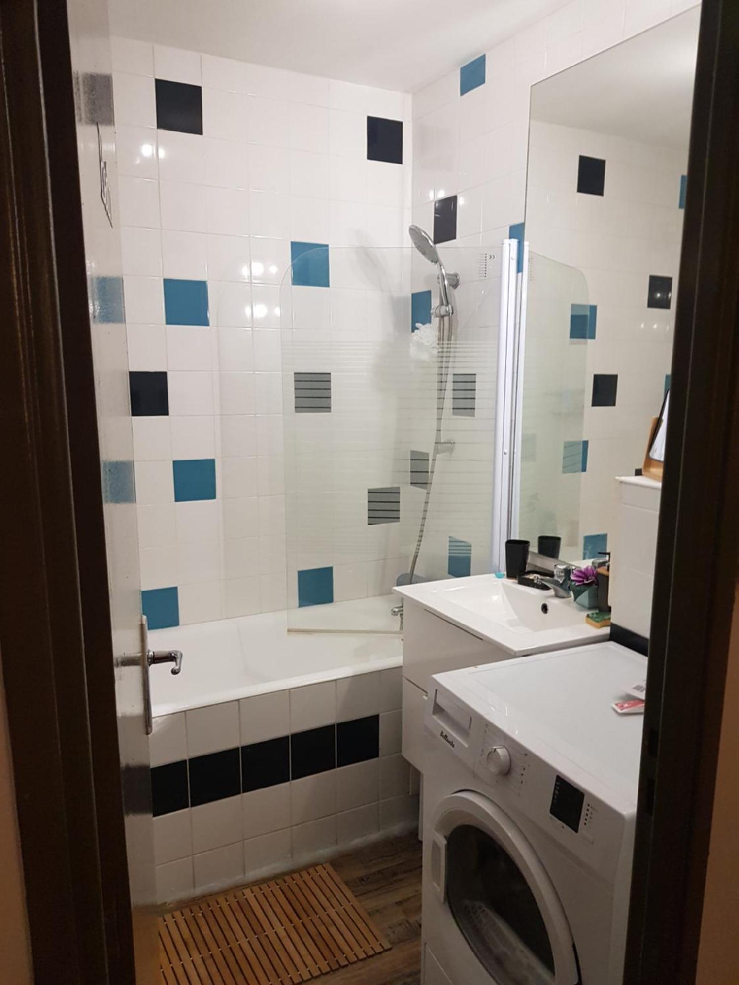 Chambre privée dans appartement WC et SDB communes Nimes Exterior foto
